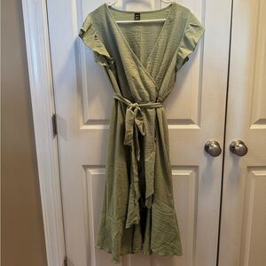 Women’s SHEIN Green Maxi Wrap Dress: XL (NWT)